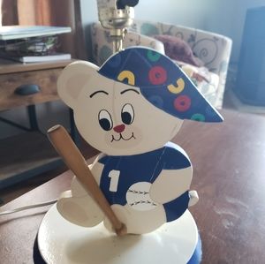 VINTAGE  BASEBALL BEAR LAMP